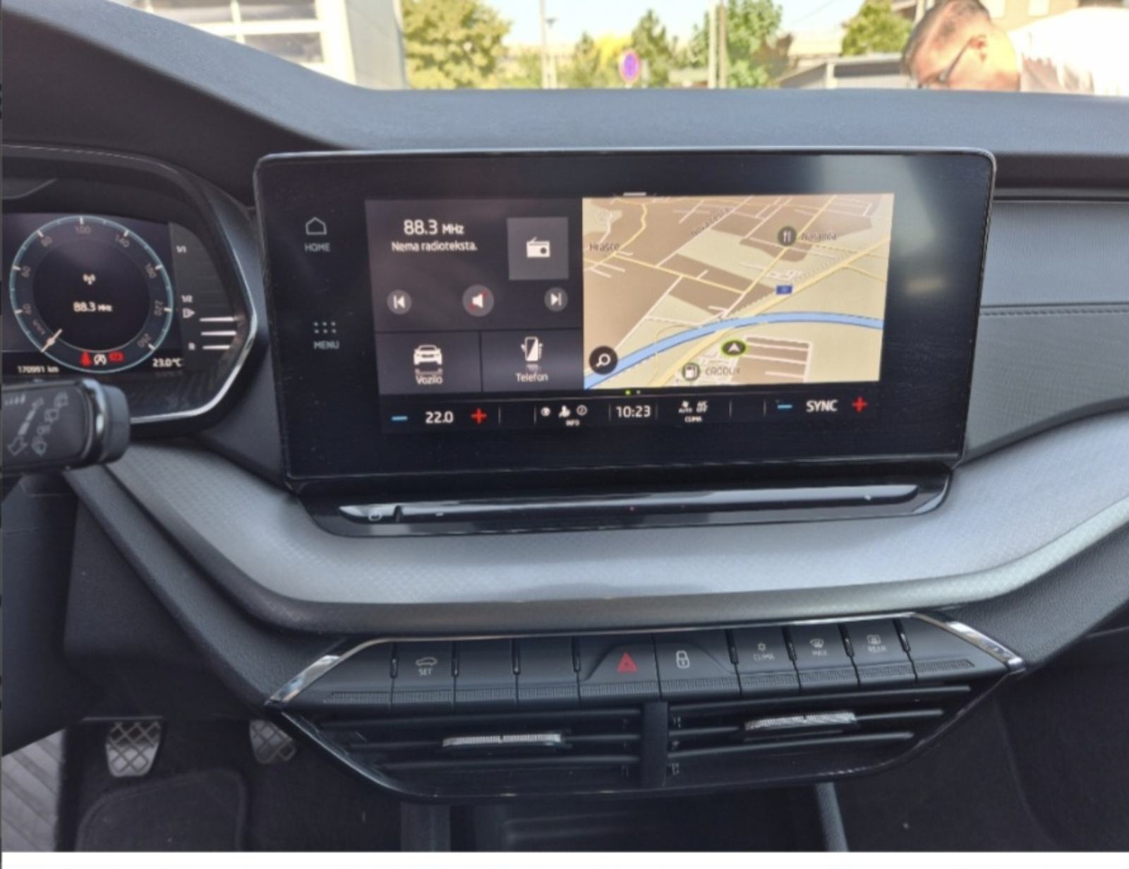 Škoda Octavia Combi 2,0 TDI, fotografija 8