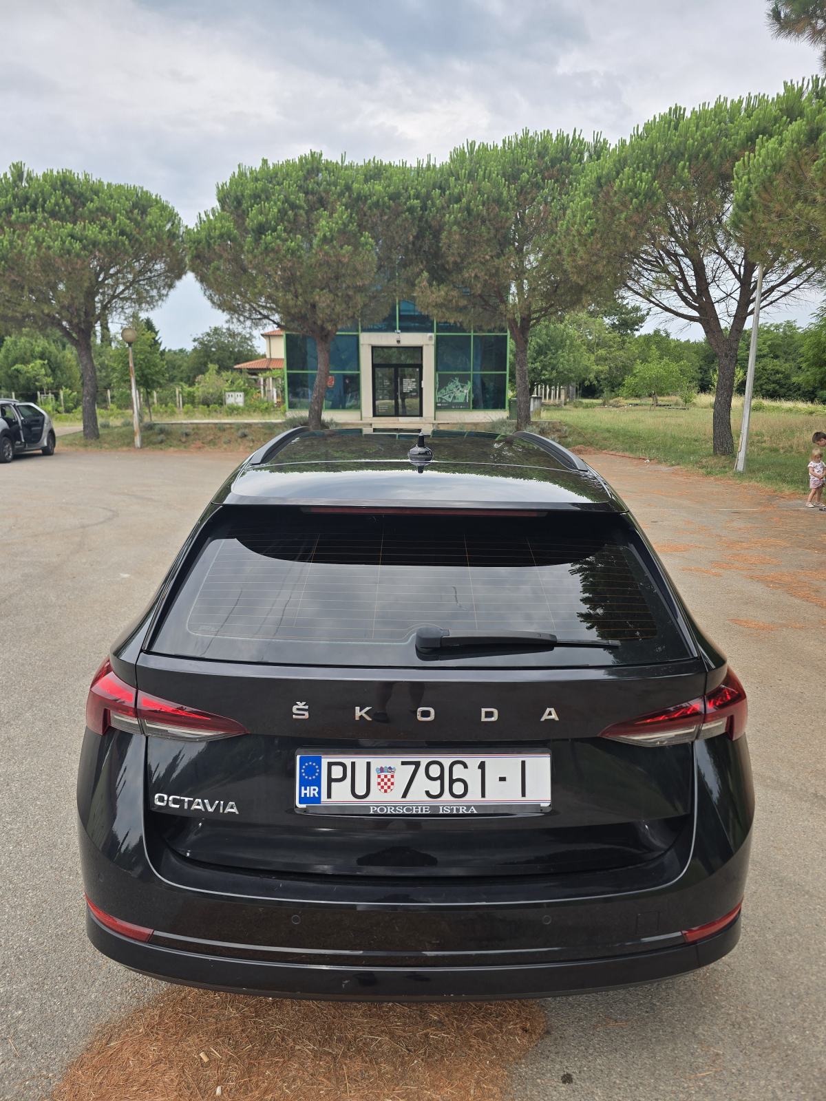Škoda Octavia Combi 2,0 TDI, fotografija 6