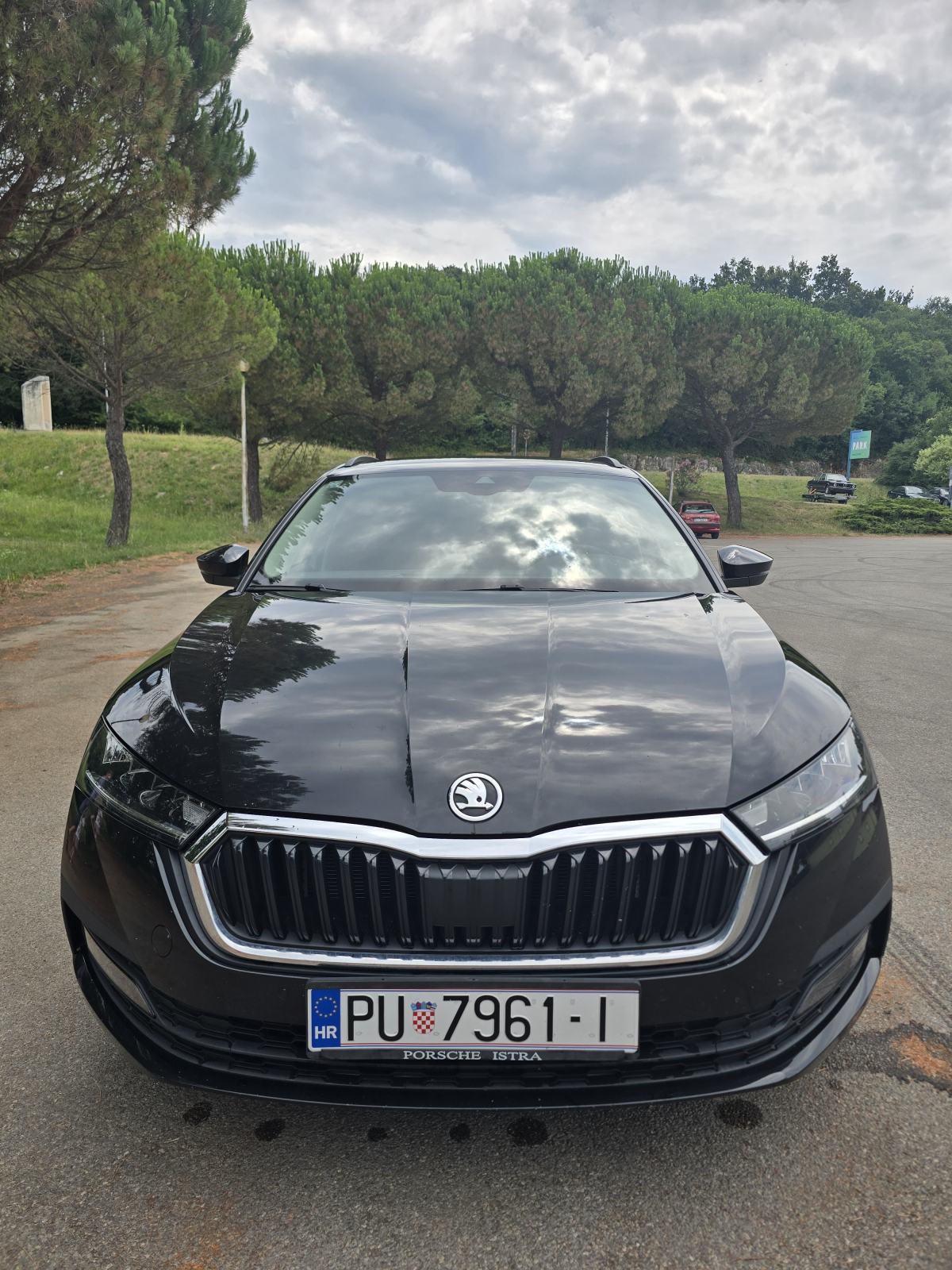 Škoda Octavia Combi 2,0 TDI, fotografija 3