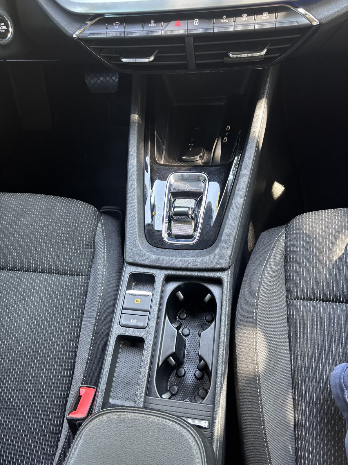 Škoda Octavia Combi 2,0 TDI Automatic, fotografija 11