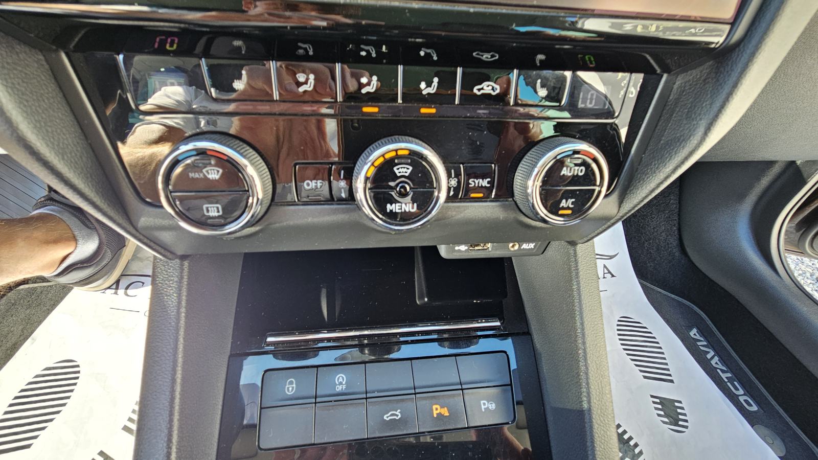 ⭐️Škoda Octavia Combi 2,0 TDI 150Ks●Style●ACC●Matrix●Navi●Alu 18", fotografija 19