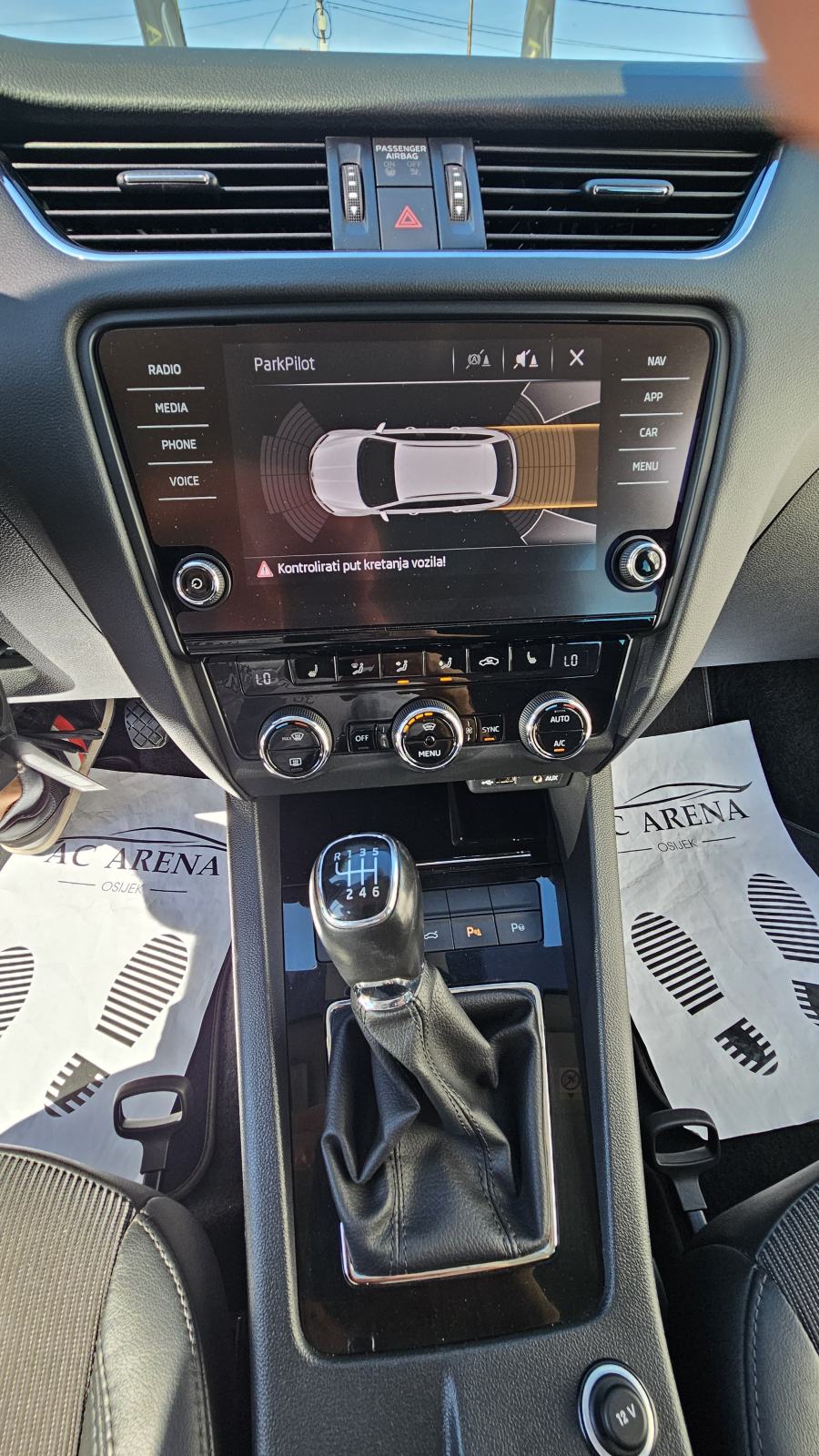 ⭐️Škoda Octavia Combi 2,0 TDI 150Ks●Style●ACC●Matrix●Navi●Alu 18", fotografija 18