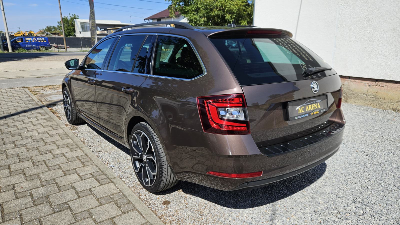 ⭐️Škoda Octavia Combi 2,0 TDI 150Ks●Style●ACC●Matrix●Navi●Alu 18", fotografija 5
