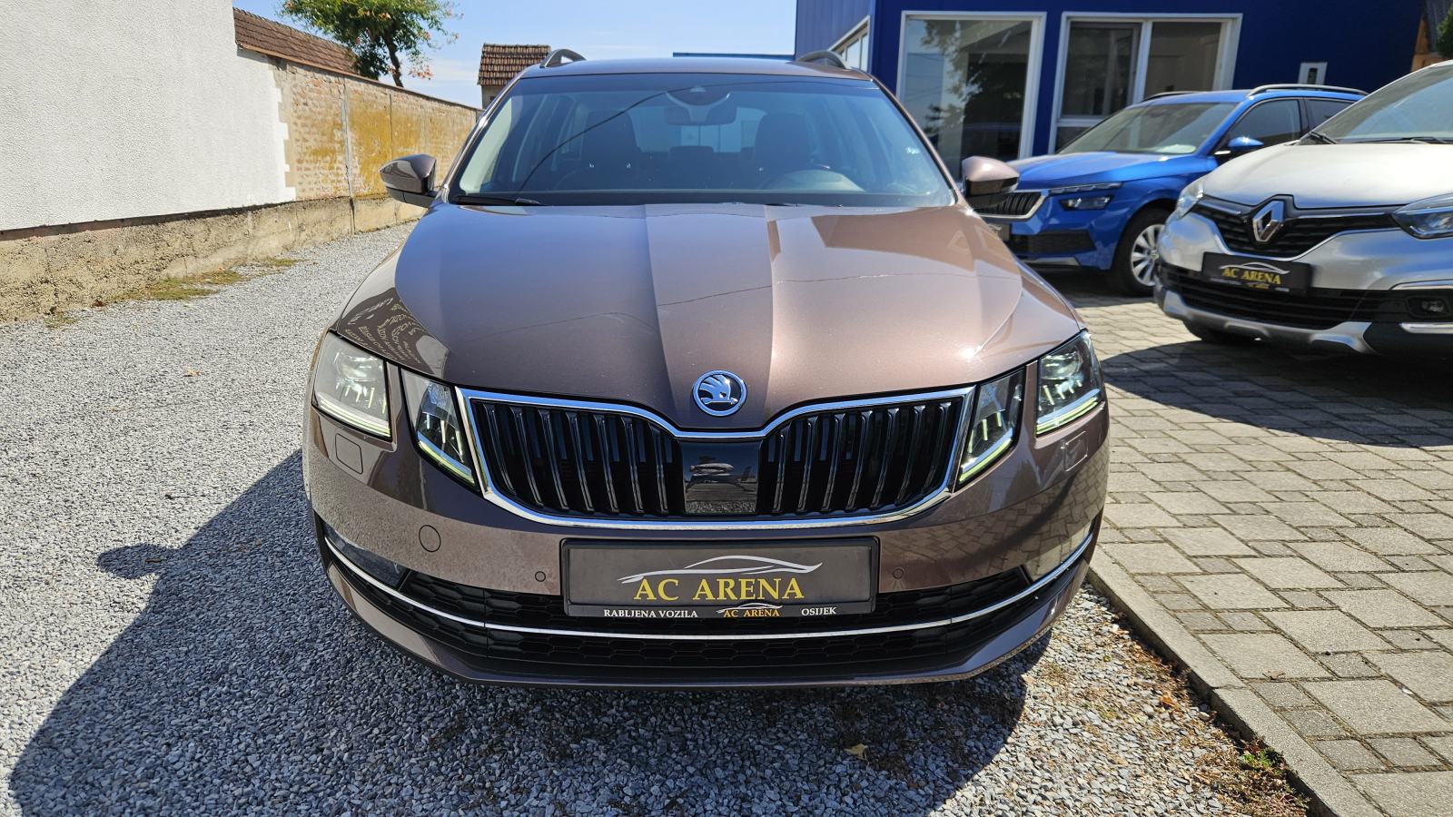 ⭐️Škoda Octavia Combi 2,0 TDI 150Ks●Style●ACC●Matrix●Navi●Alu 18", fotografija 2