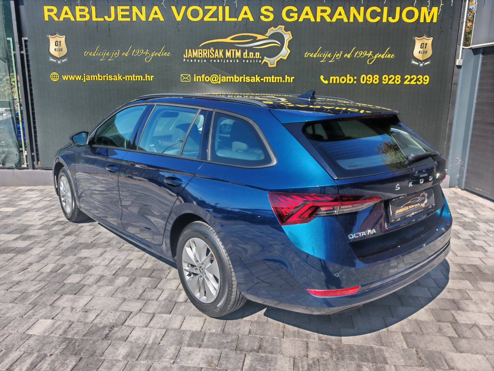 Škoda Octavia Combi 2,0 TDI, fotografija 4