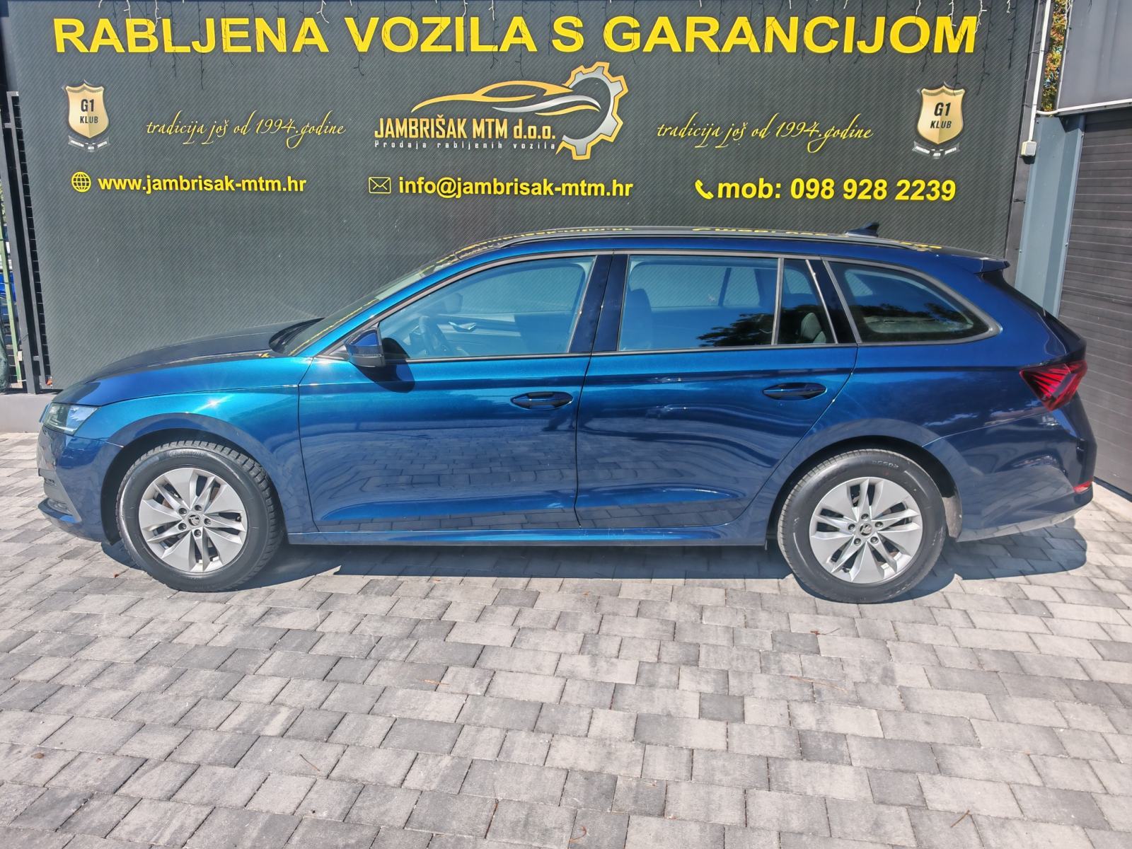 Škoda Octavia Combi 2,0 TDI, fotografija 3