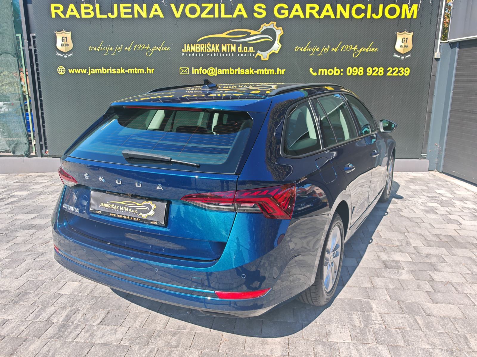 Škoda Octavia Combi 2,0 TDI, fotografija 7