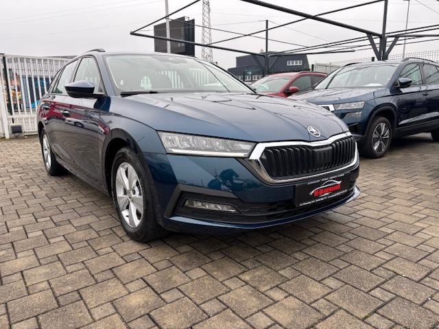 Škoda Octavia Combi 2,0 TDI Style, fotografija 8