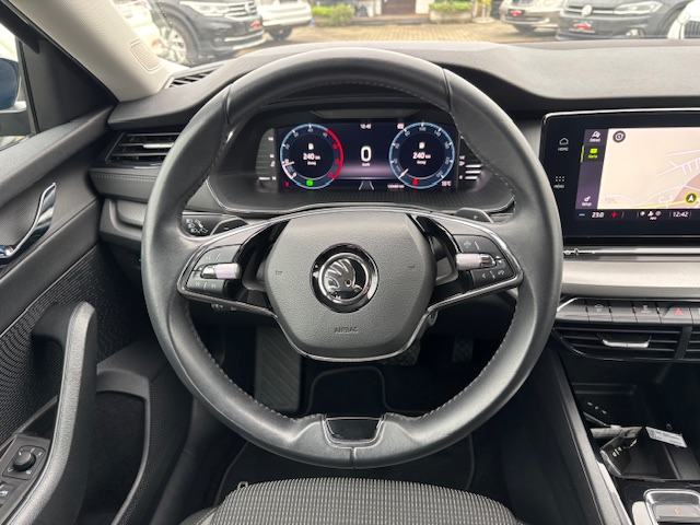 Škoda Octavia Combi 2,0 TDI Style, fotografija 13