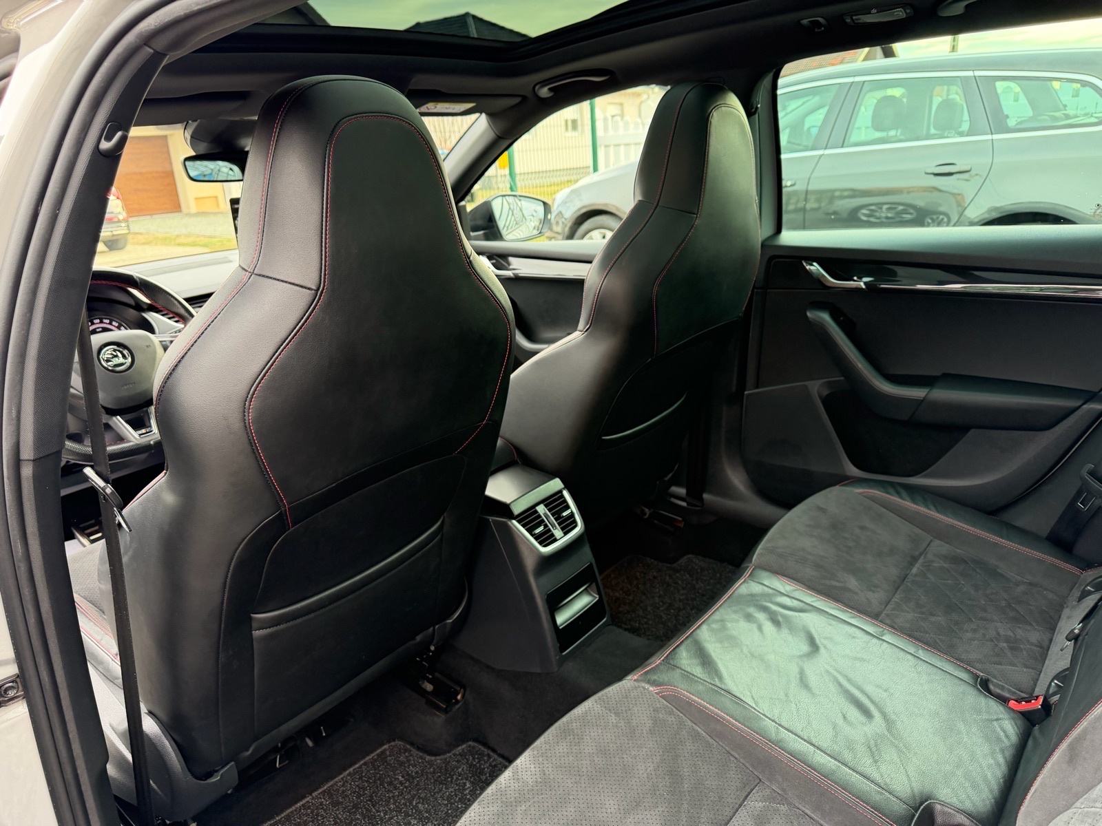 Škoda Octavia Combi 2,0 TDI,VRS,DSG,Full,Panorama,Kamera,Jamstvo 12mj., fotografija 12