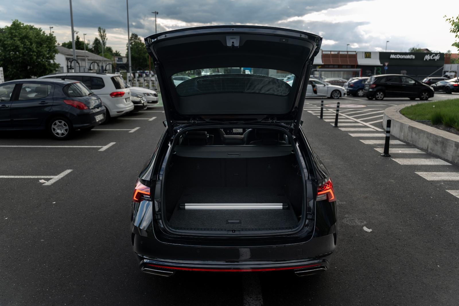 Škoda Octavia Combi 2,0 TSI automatik, fotografija 18