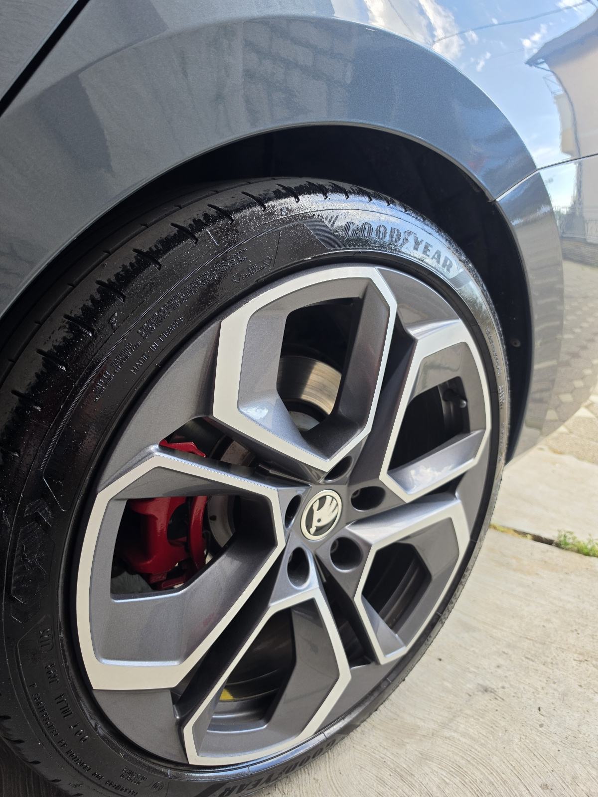 Škoda Octavia Combi 2,0 TSI RS PLUS, fotografija 7