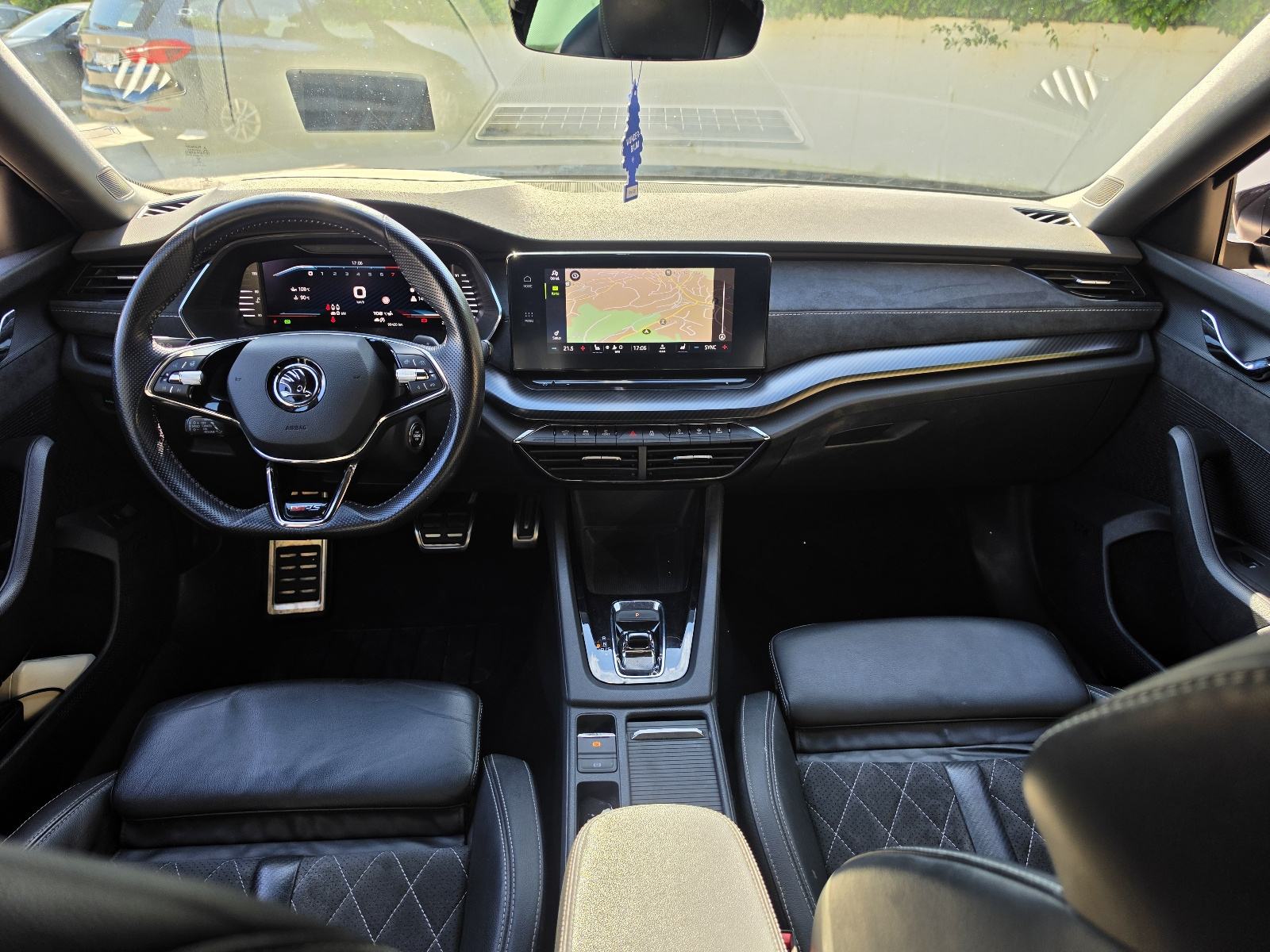 Škoda Octavia Combi 2,0 TSI RS PLUS, fotografija 8