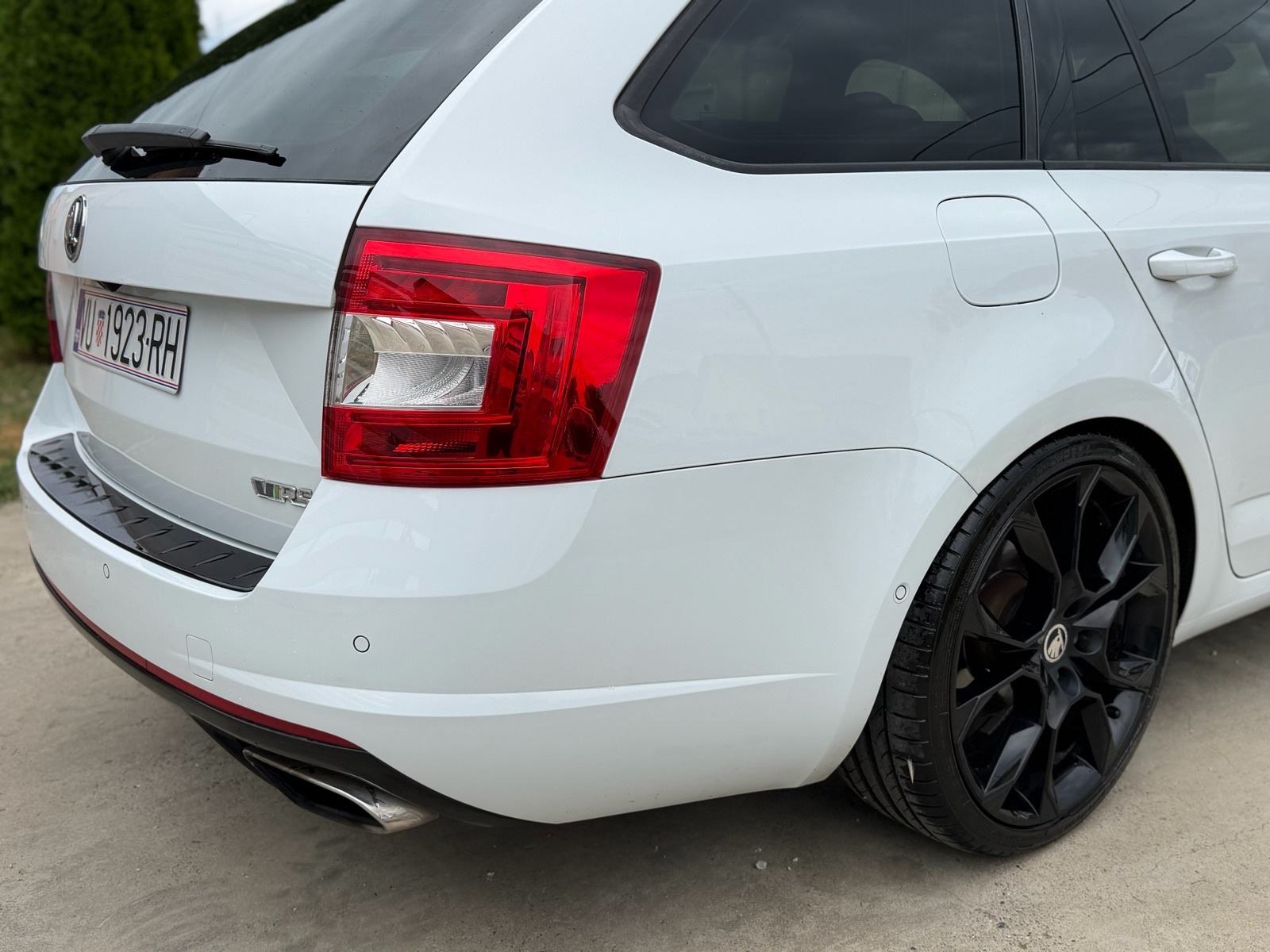Škoda Octavia Combi 2,0 TSI vRS ** TOP STANJE **, fotografija 6