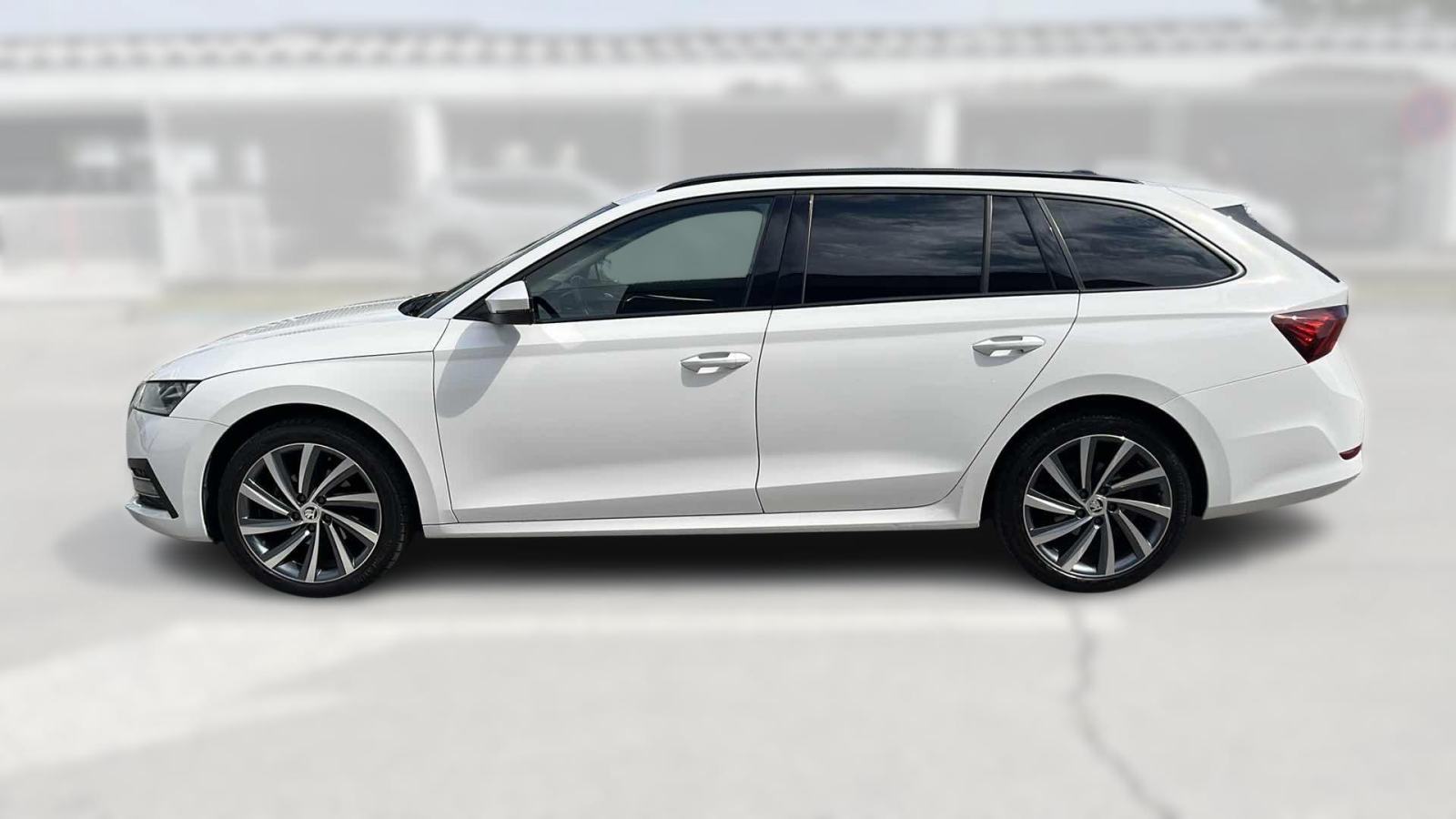 SKODA OCTAVIA Combi 2022 • PREMIUM jamstvo • AutoZubak Rabljena, fotografija 5