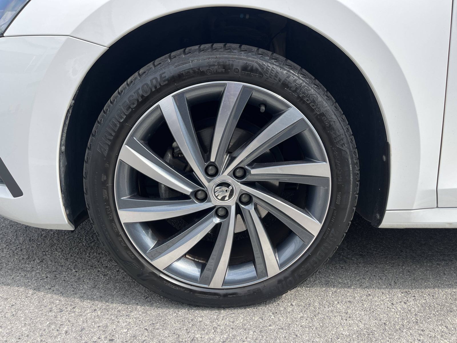 SKODA OCTAVIA Combi 2022 • PREMIUM jamstvo • AutoZubak Rabljena, fotografija 16