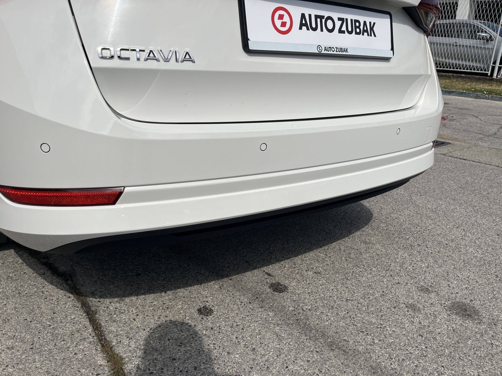SKODA OCTAVIA Combi 2022 • PREMIUM jamstvo • AutoZubak Rabljena, fotografija 18