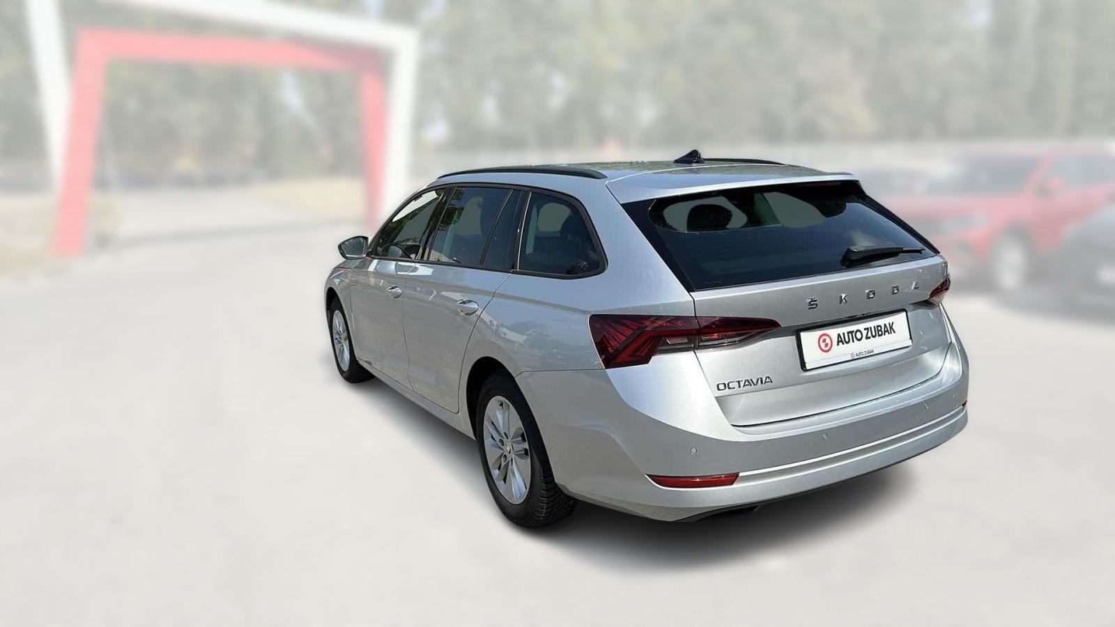 SKODA OCTAVIA Combi 2024 • PREMIUM jamstvo • AutoZubak Rabljena, fotografija 8