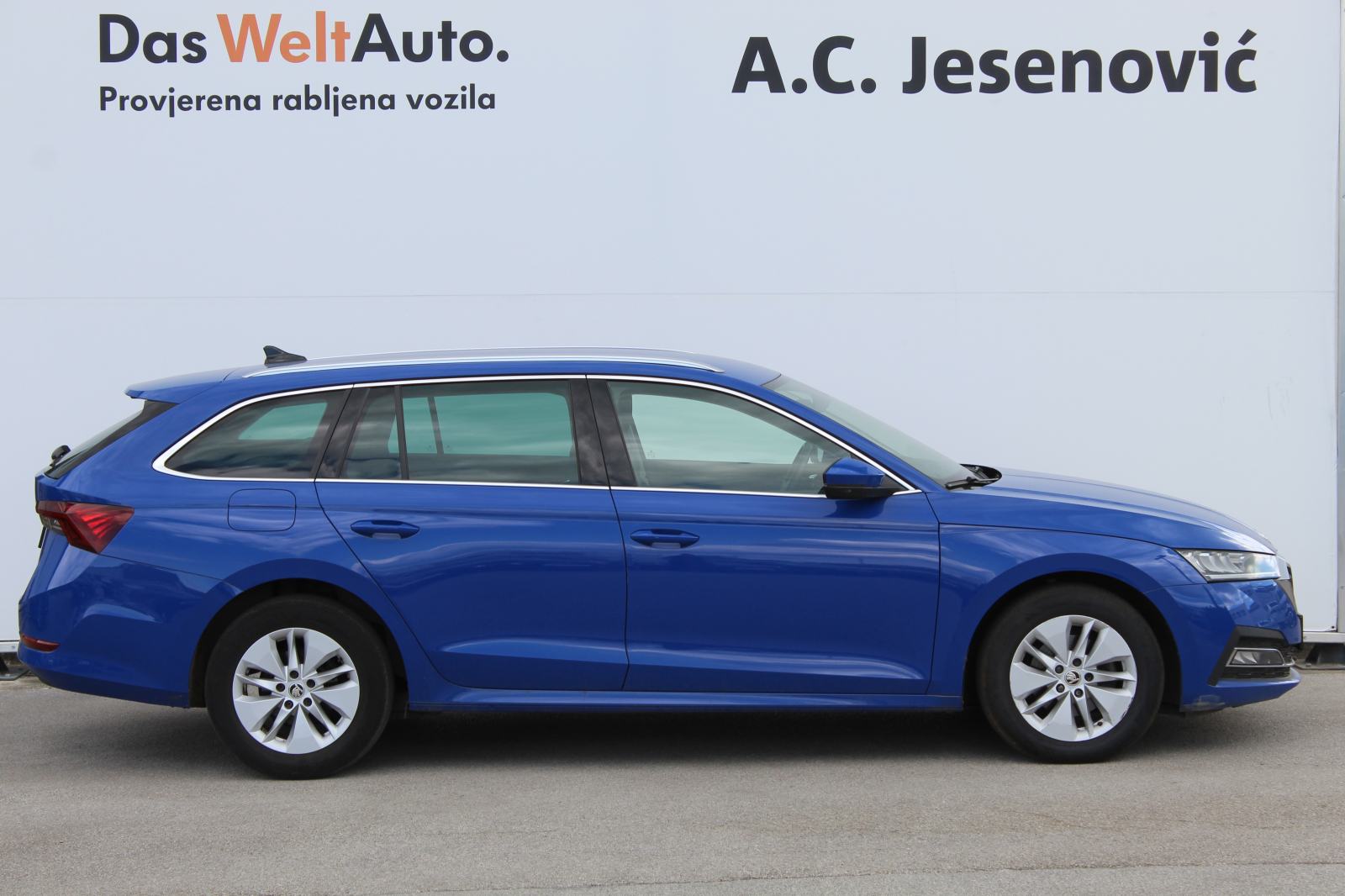 Škoda OCTAVIA Combi Ambition 2.0 TDI DSG, fotografija 4
