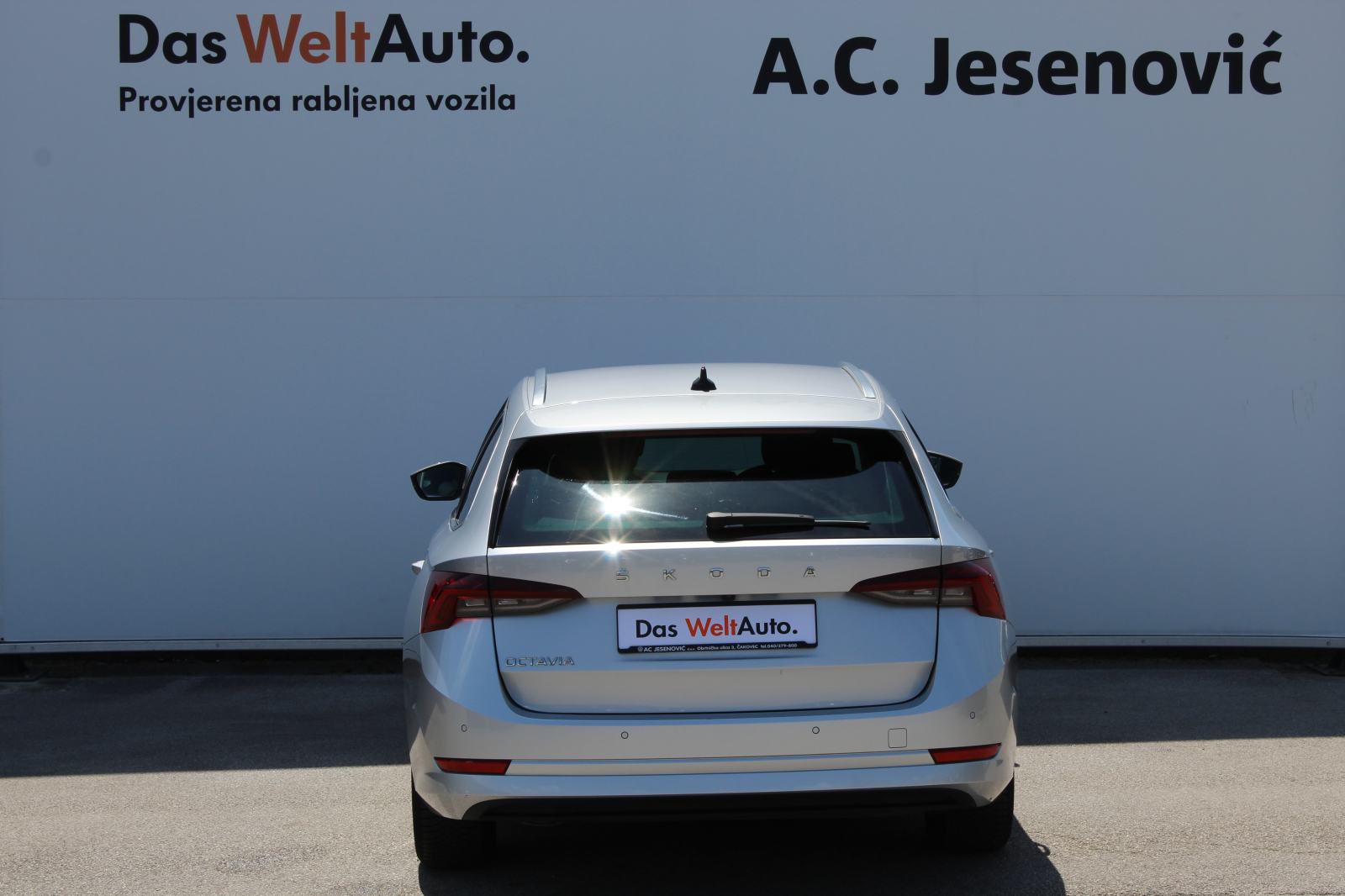 Škoda OCTAVIA Combi Ambition 2.0 TDI, fotografija 5