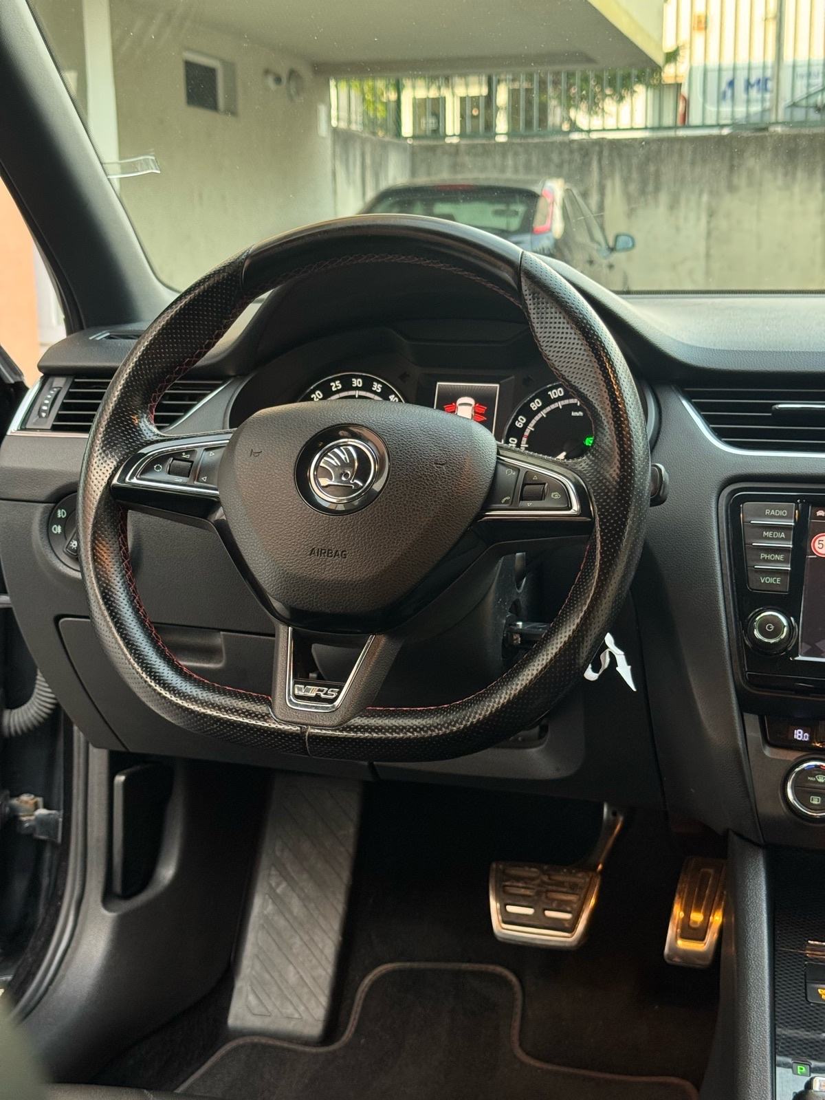 Škoda Octavia Combi RS 2,0 TDI DSG NAVIGACIJA#PDC# GARANCIJA 1 god, fotografija 17