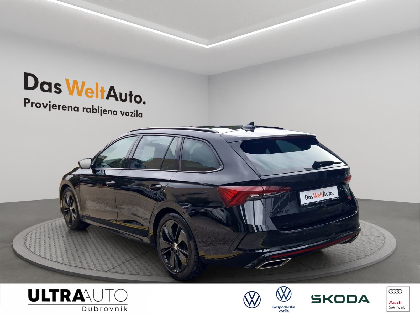 Škoda Octavia Combi RS 2,0 TDI DSG, fotografija 3