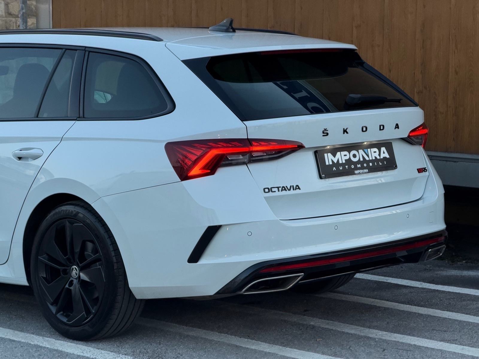 ŠKODA OCTAVIA COMBI RS 2,0 TDI DSG, fotografija 8