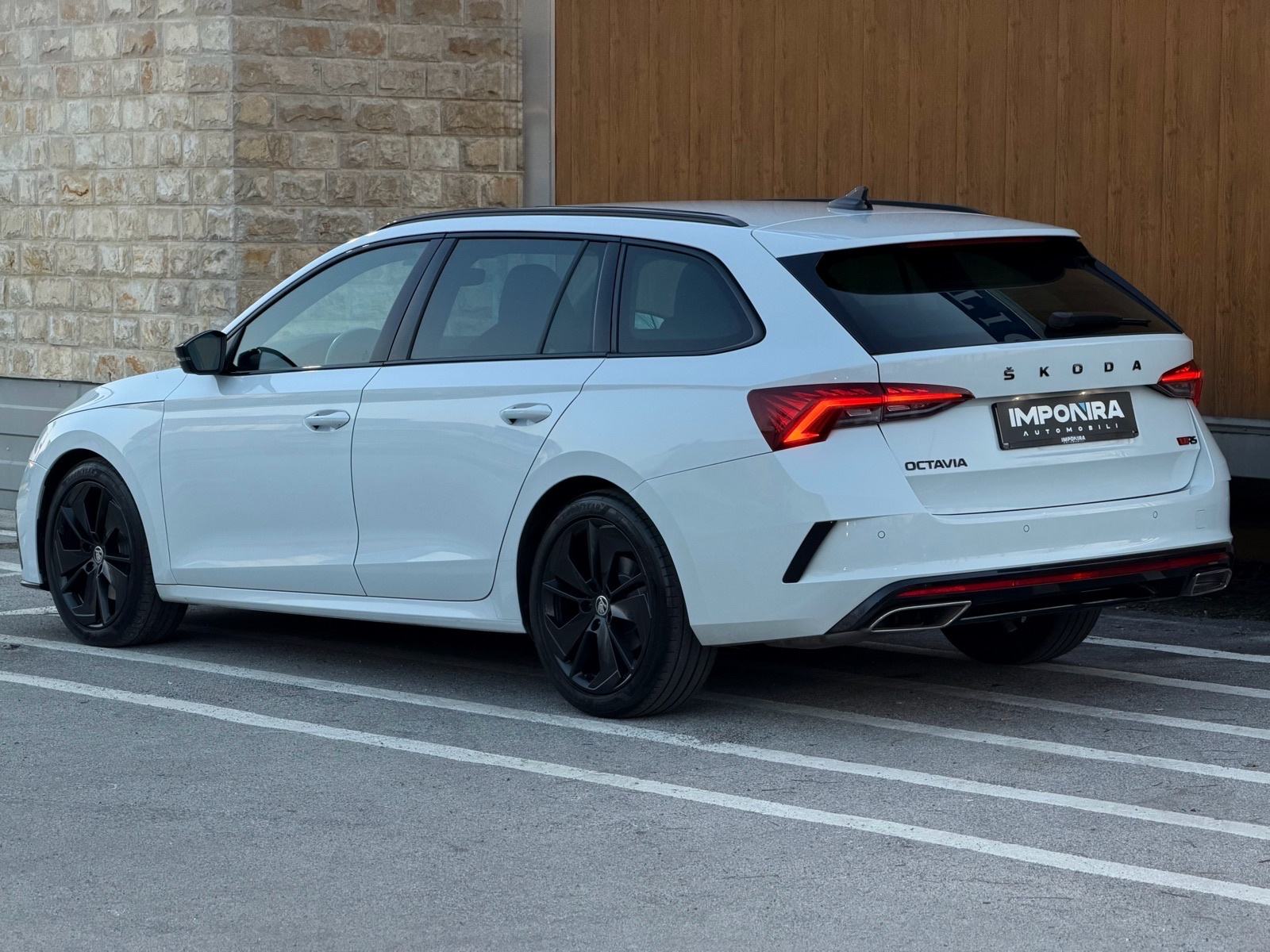 ŠKODA OCTAVIA COMBI RS 2,0 TDI DSG, fotografija 7