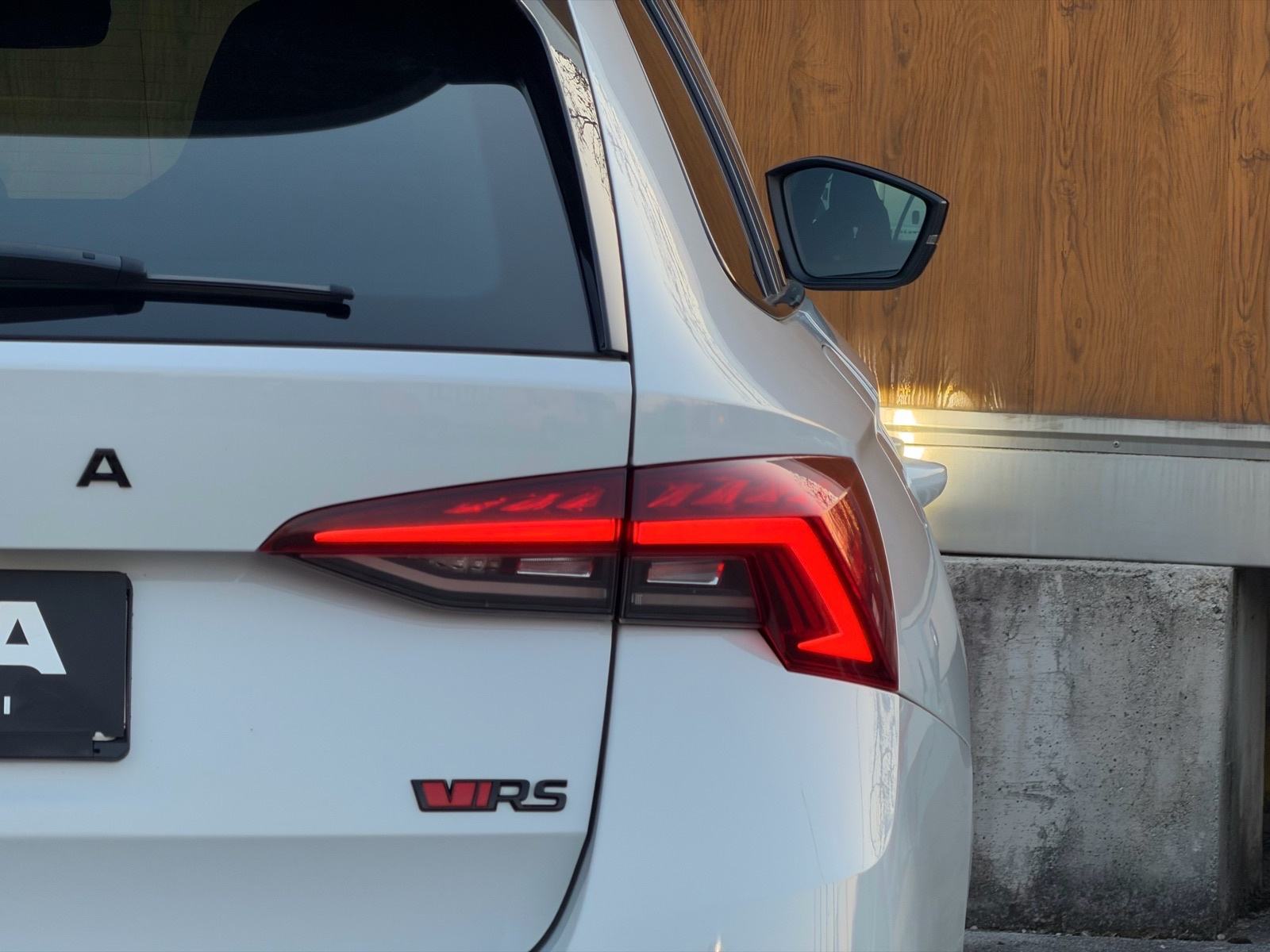 ŠKODA OCTAVIA COMBI RS 2,0 TDI DSG, fotografija 12