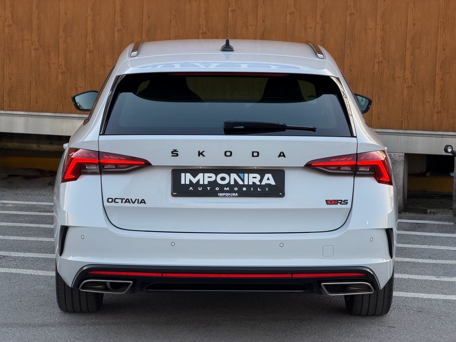 ŠKODA OCTAVIA COMBI RS 2,0 TDI DSG, fotografija 9