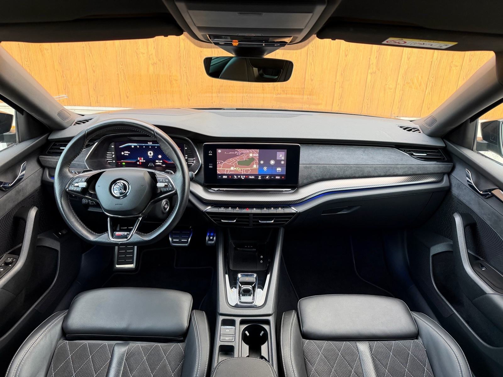 ŠKODA OCTAVIA COMBI RS 2,0 TDI DSG, fotografija 16