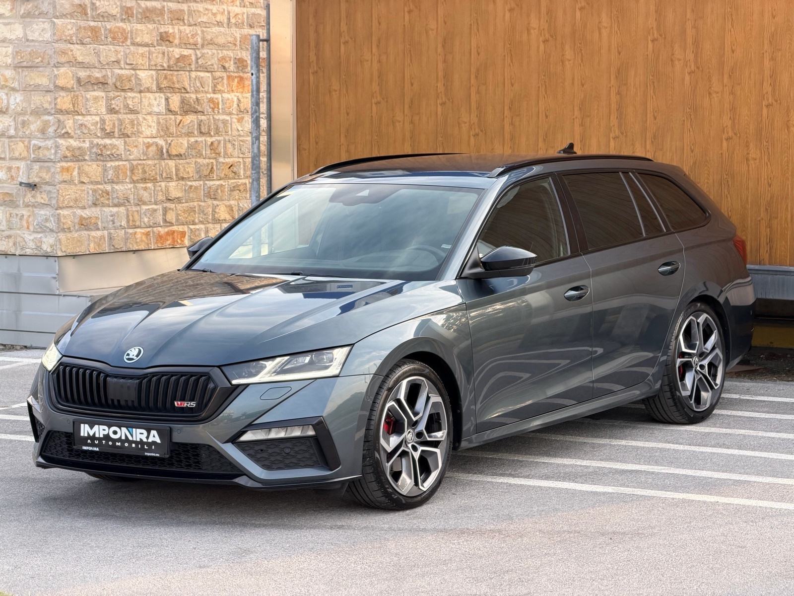 ŠKODA OCTAVIA COMBI RS 2,0 TDI DSG, fotografija 4