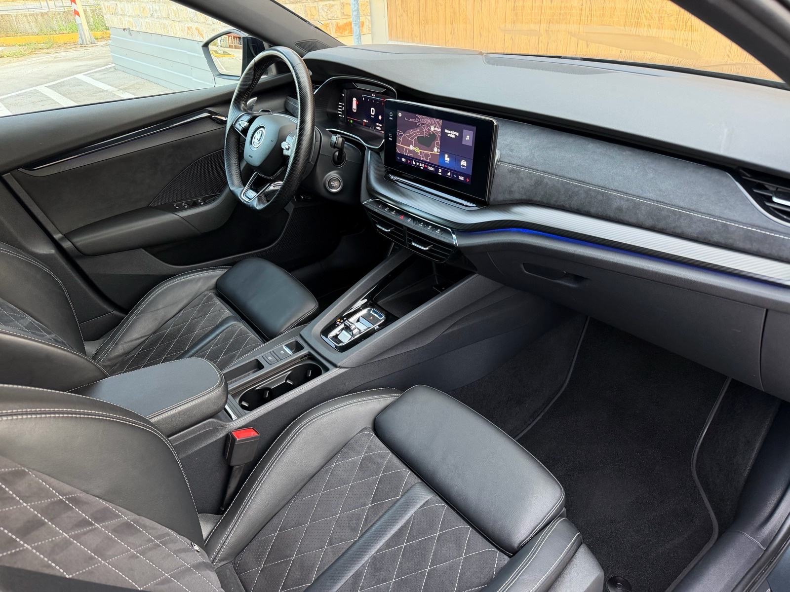 ŠKODA OCTAVIA COMBI RS 2,0 TDI DSG, fotografija 17