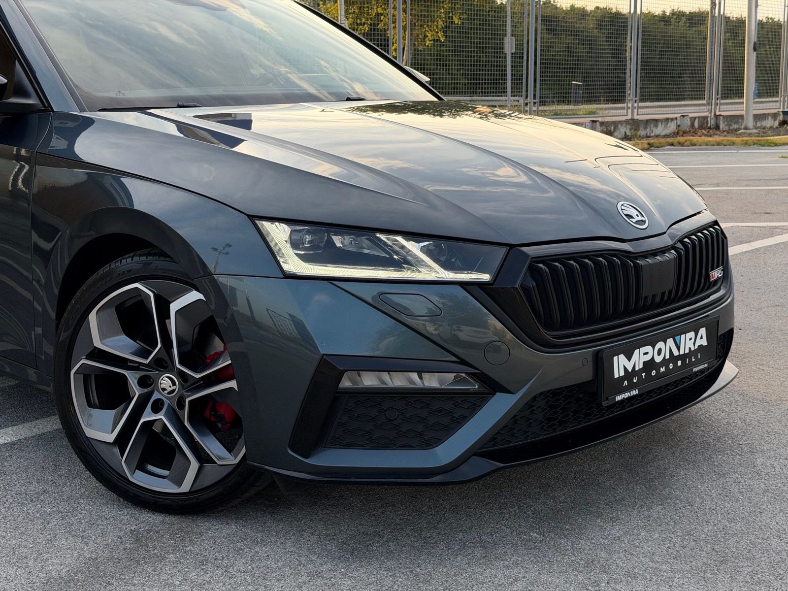 ŠKODA OCTAVIA COMBI RS 2,0 TDI DSG, fotografija 2