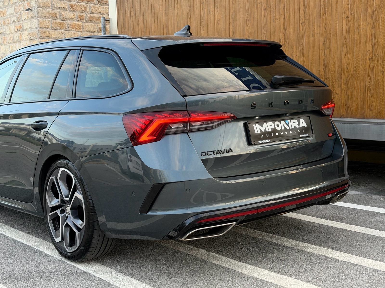 ŠKODA OCTAVIA COMBI RS 2,0 TDI DSG, fotografija 7