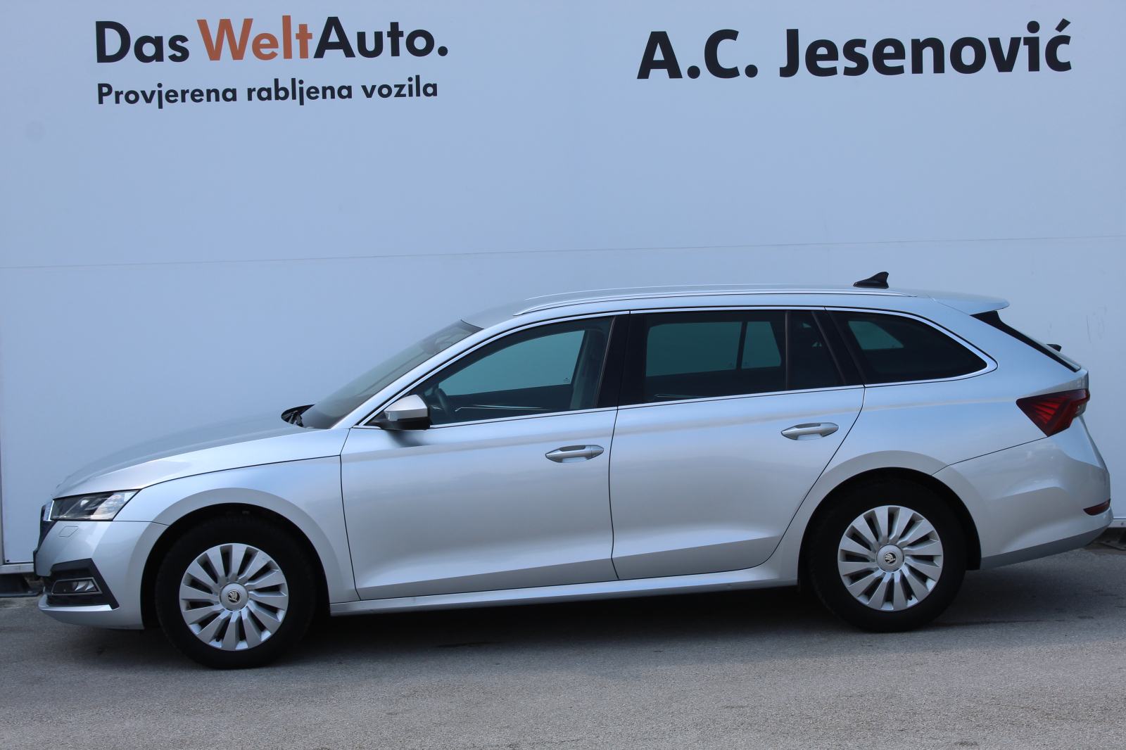 Škoda OCTAVIA Combi Style 2.0 TDI, fotografija 6