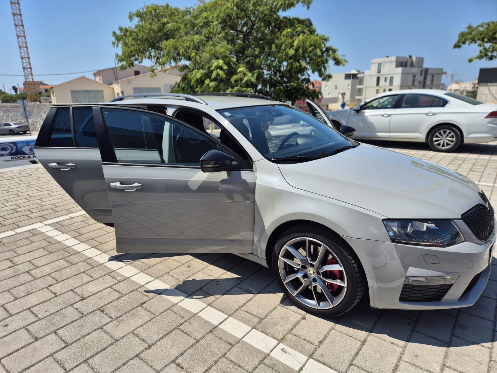 Škoda Octavia Combi vRS 2.0 TDI DSG – Nardo Grey – 211 KS – Top stanje, fotografija 10