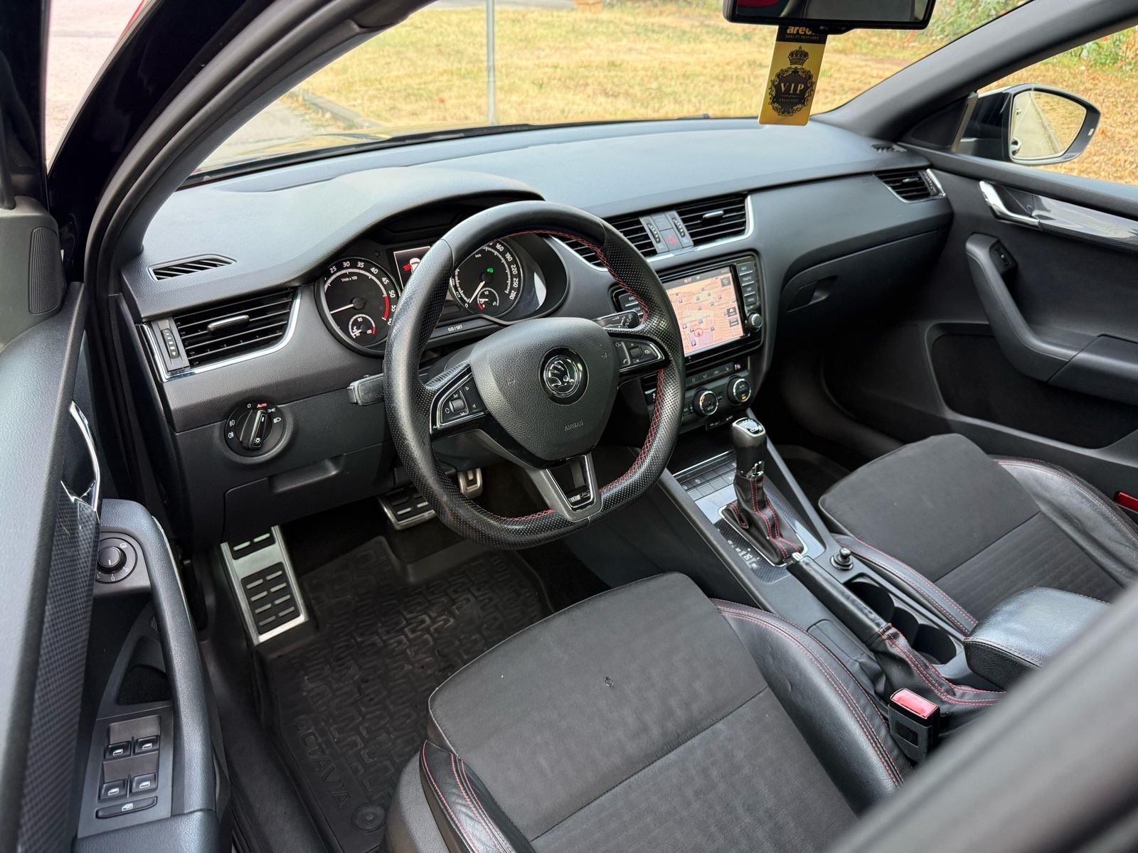 Škoda Octavia Combi vRS*AUTOMATIK*NAVI*19”, fotografija 12