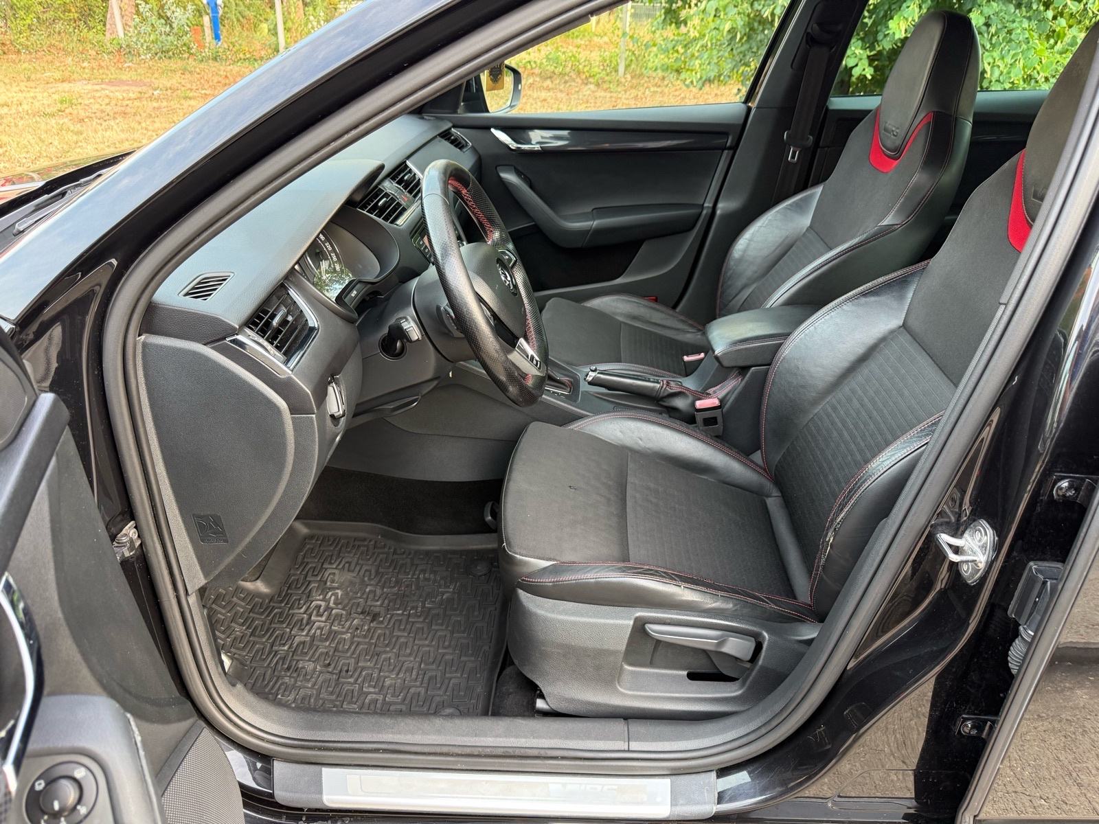 Škoda Octavia Combi vRS*AUTOMATIK*NAVI*19”, fotografija 10