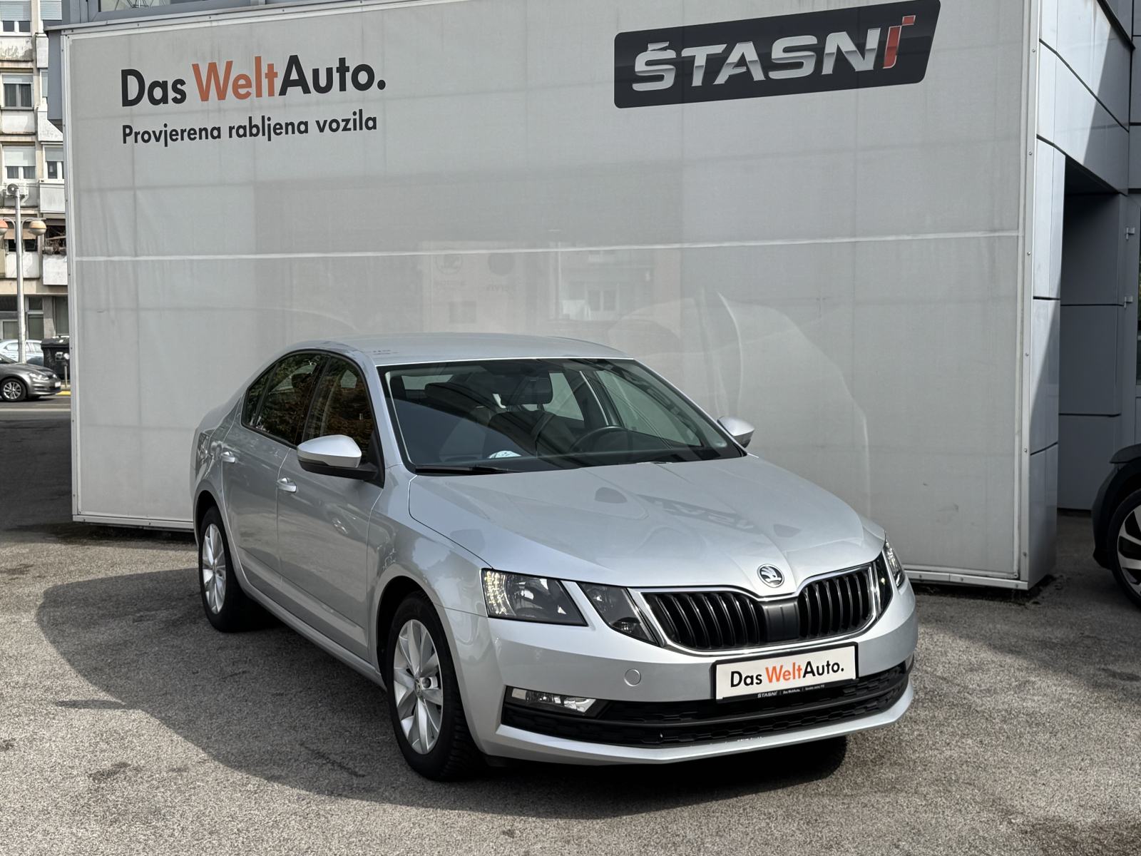ŠKODA OCTAVIA Edition 1.6 TDI, fotografija 2
