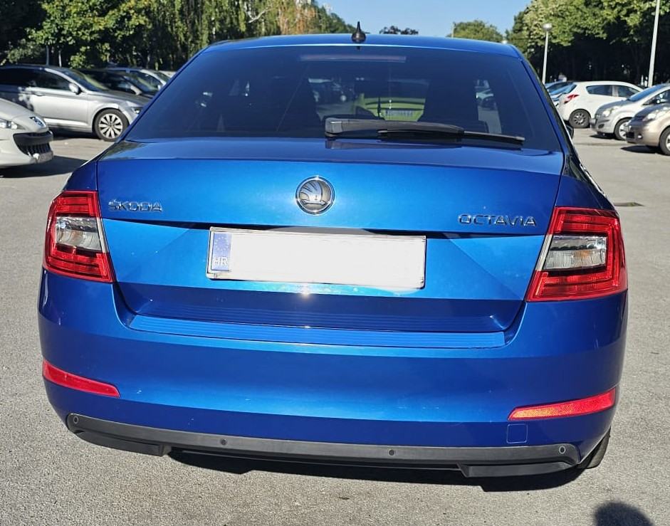Škoda Octavia Elegance 2,0 TDI*110kW*Bi-xenon*bez ulaganja servisiran, fotografija 6