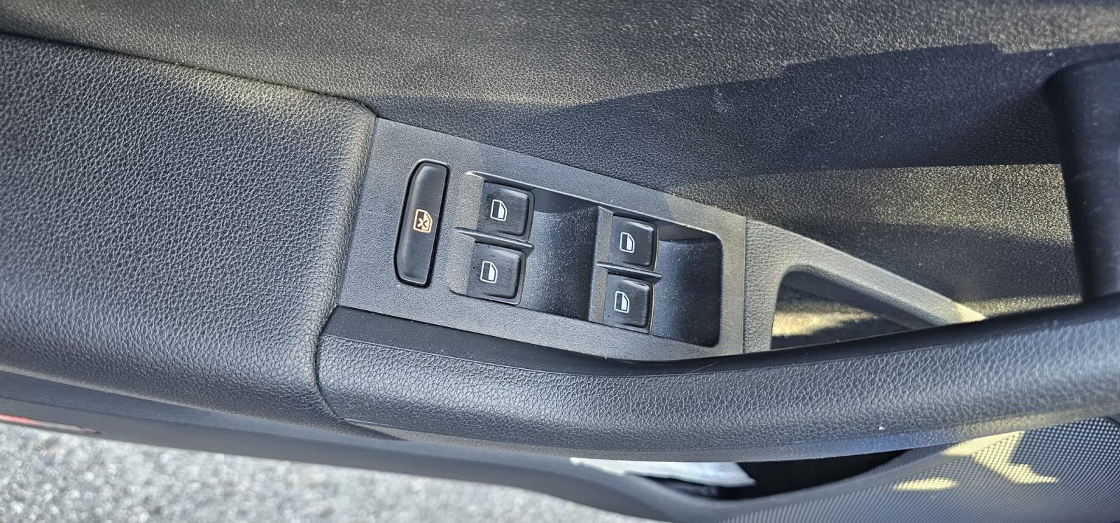 Škoda Octavia Elegance 2,0 TDI*110kW*Bi-xenon*bez ulaganja servisiran, fotografija 17