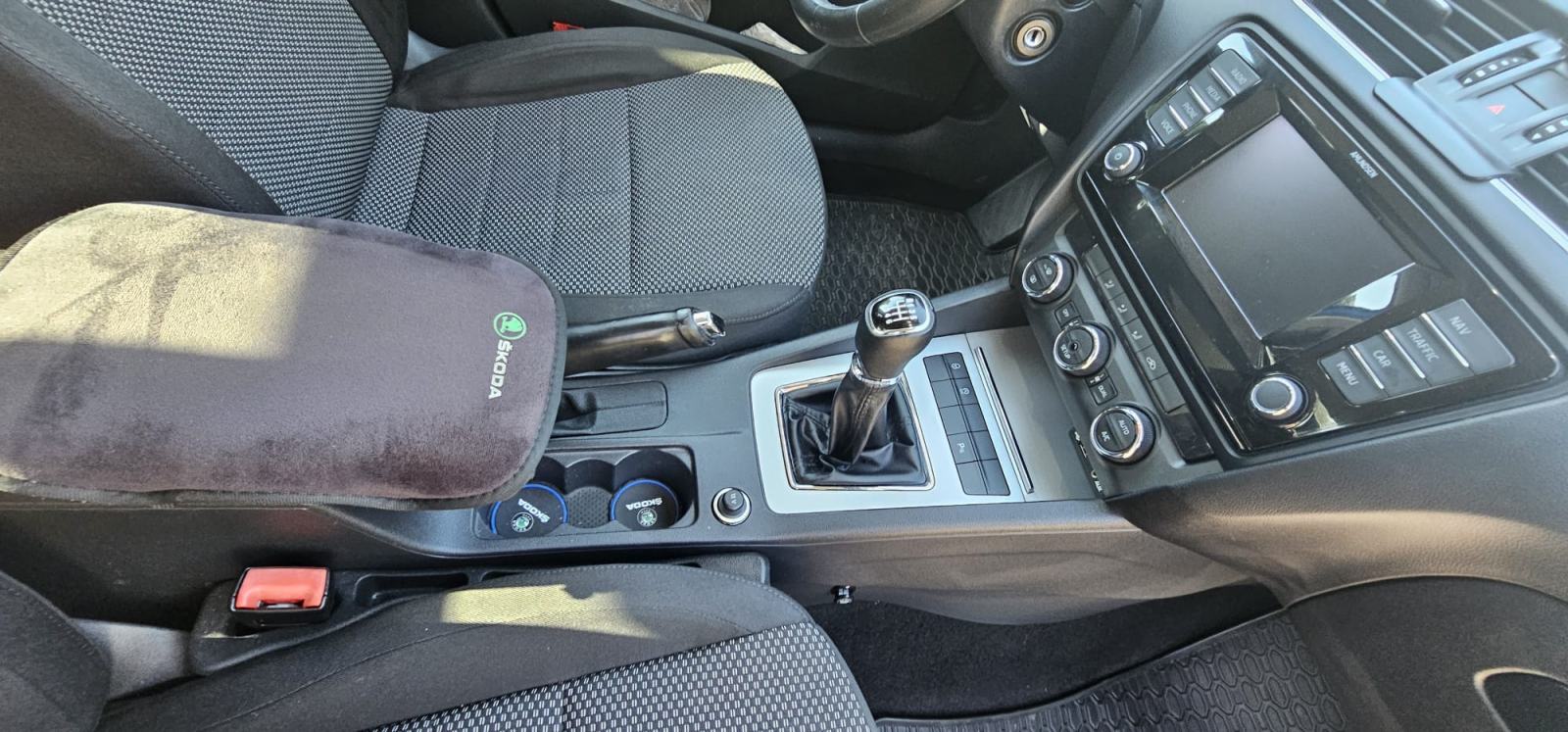 Škoda Octavia Elegance 2,0 TDI*110kW*Bi-xenon*bez ulaganja servisiran, fotografija 12