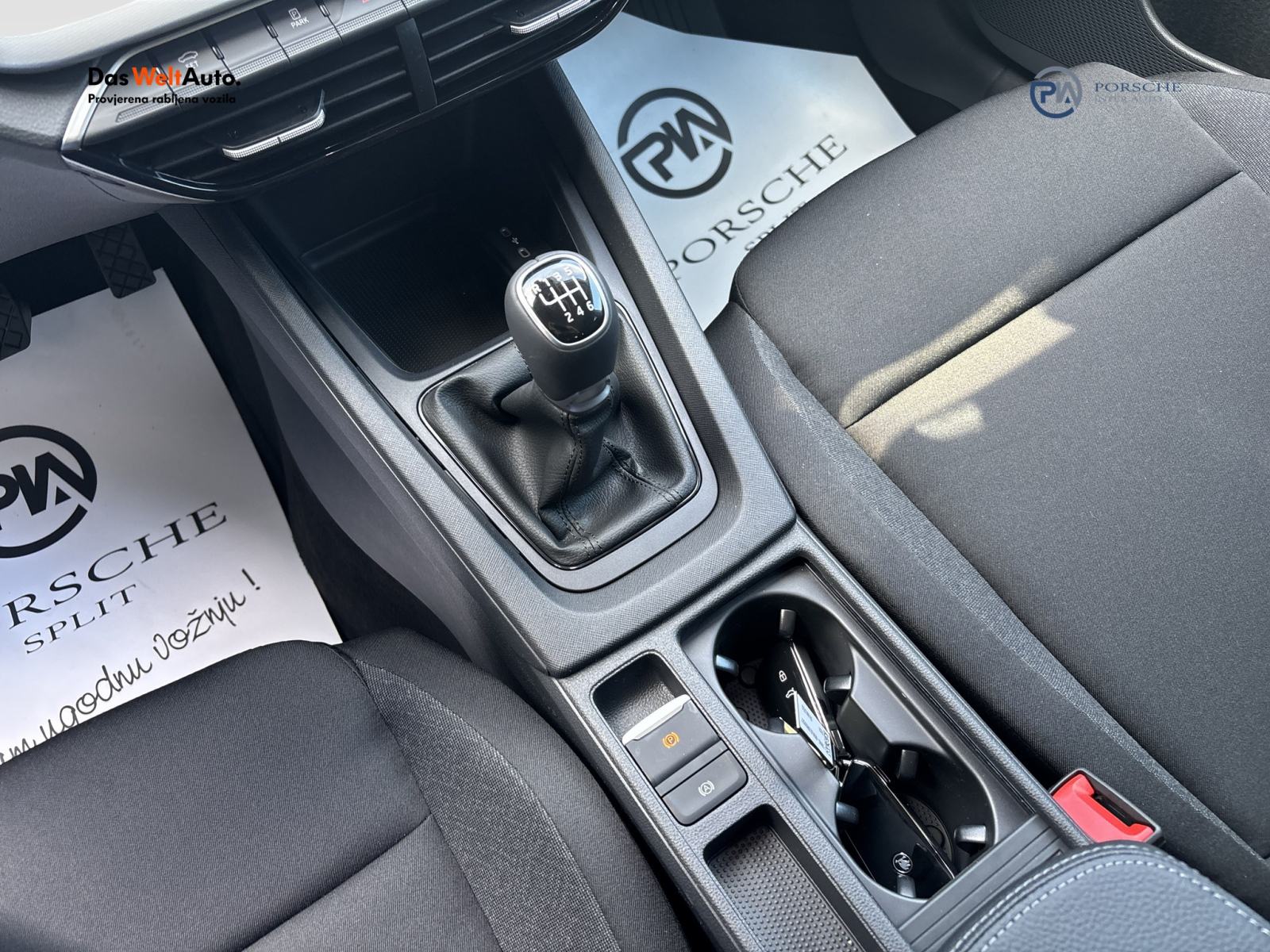 Škoda Octavia FL Essence 2.0 TDI, fotografija 11