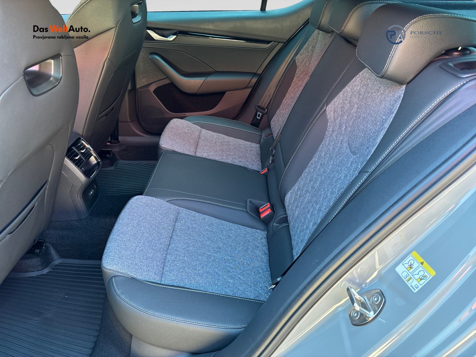Škoda OCTAVIA FL SportLine 2.0 TDI DSG, fotografija 12