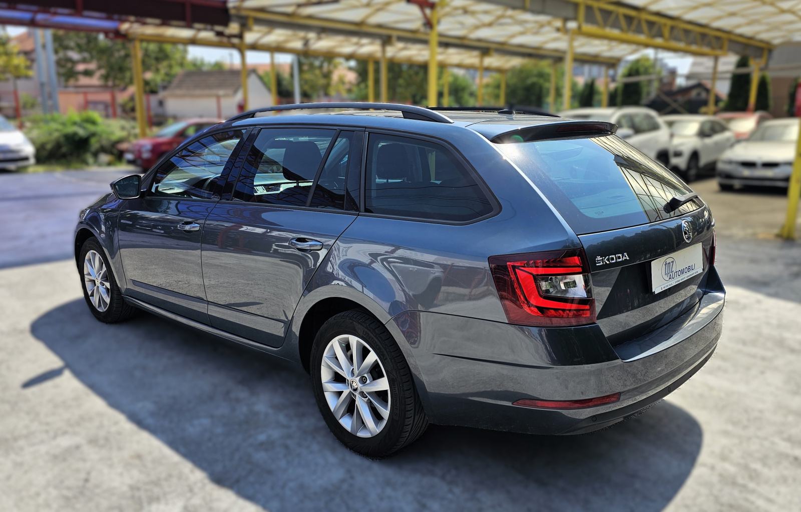 ŠKODA*OCTAVIA*KARAVAN*1.6 TDI*DSG-AUTOMATIK*REG.01/27*NAVI*TOUCH*11990, fotografija 9