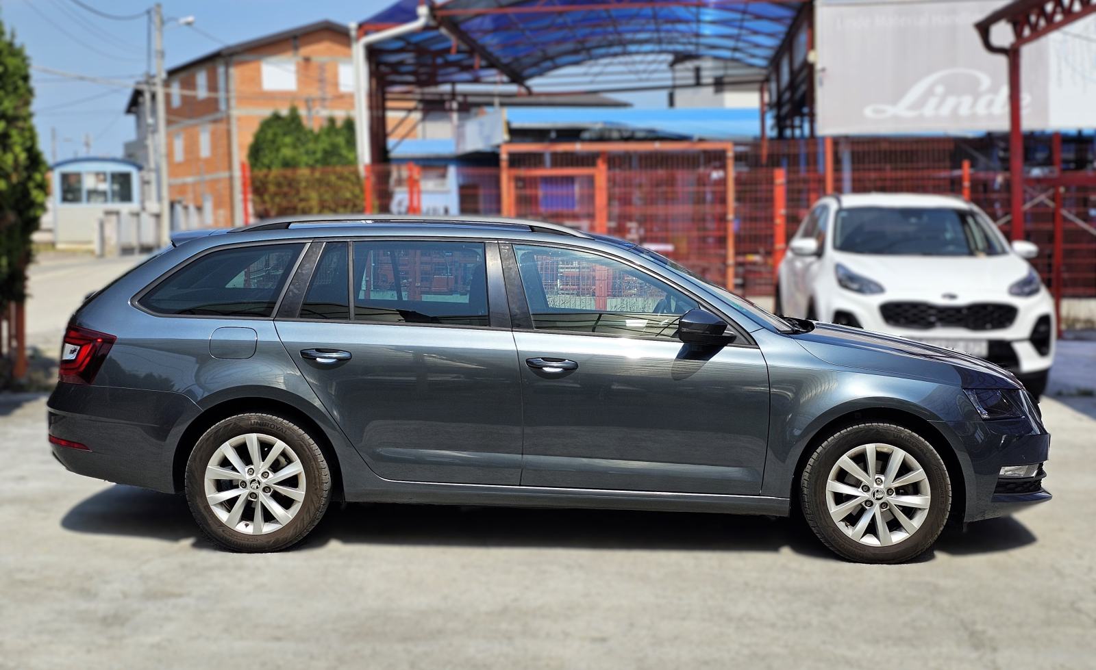 ŠKODA*OCTAVIA*KARAVAN*1.6 TDI*DSG-AUTOMATIK*REG.01/27*NAVI*TOUCH*11990, fotografija 6