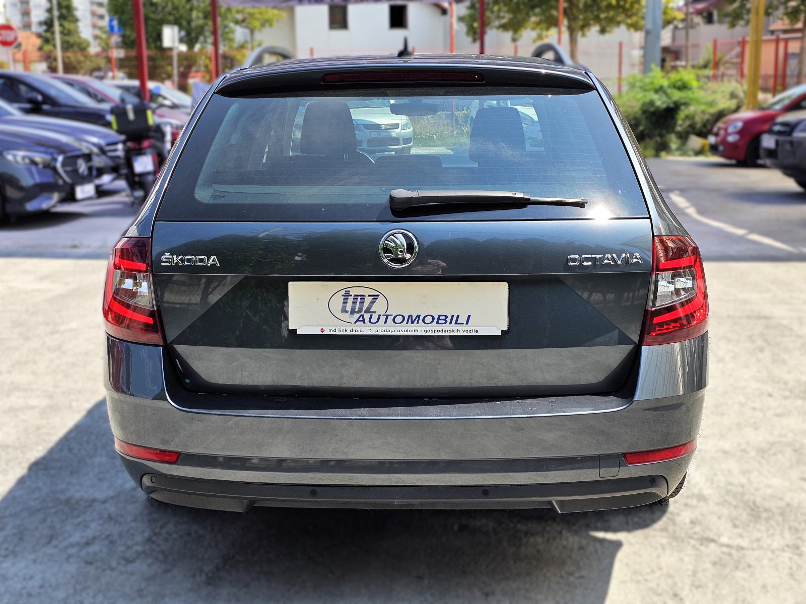ŠKODA*OCTAVIA*KARAVAN*1.6 TDI*DSG-AUTOMATIK*REG.01/27*NAVI*TOUCH*11990, fotografija 8