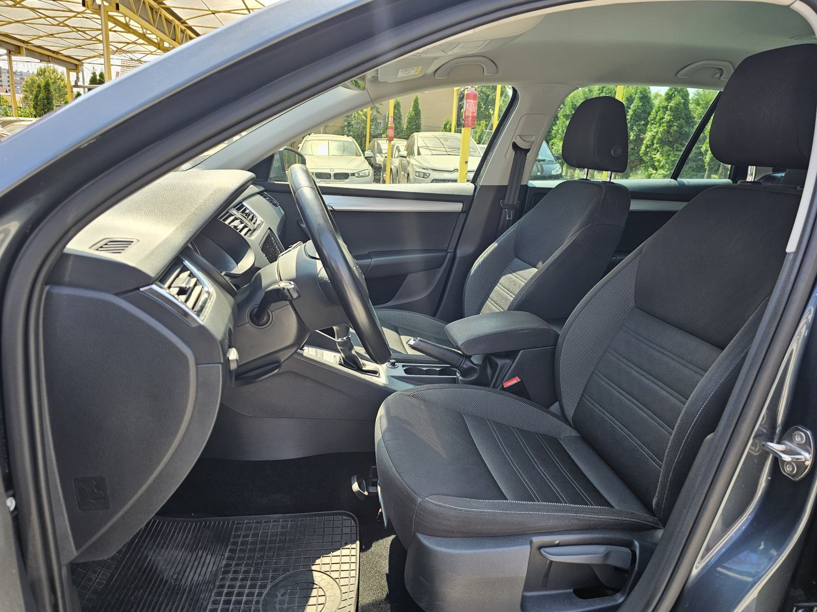 ŠKODA*OCTAVIA*KARAVAN*1.6 TDI*DSG-AUTOMATIK*REG.01/27*NAVI*TOUCH*11990, fotografija 12