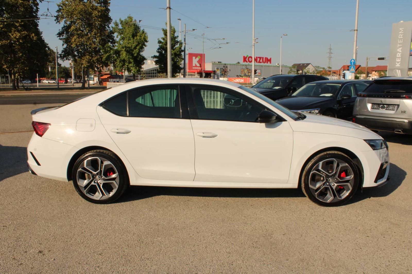 Škoda Octavia RS 1.4 TSi PHEV *LED, NAVIGACIJA, KAMERA*, fotografija 4